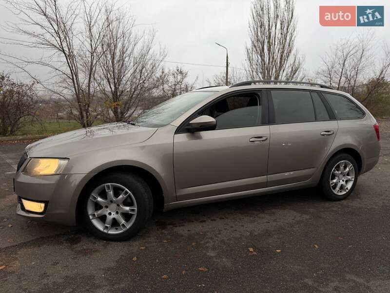 Универсал Skoda Octavia 2013 в Кривом Роге