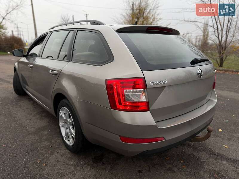Универсал Skoda Octavia 2013 в Кривом Роге