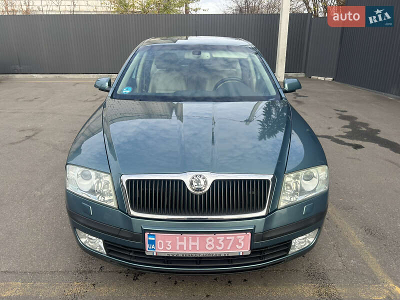 Лифтбек Skoda Octavia 2006 в Днепре