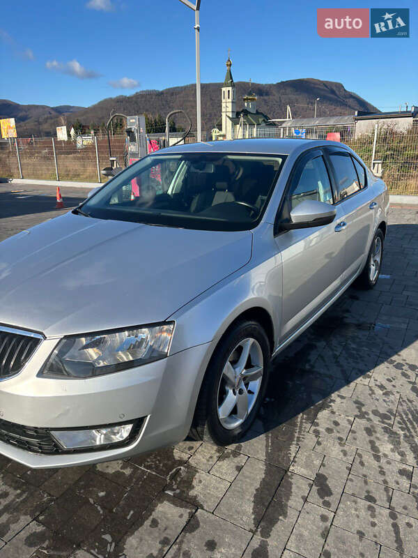 Лифтбек Skoda Octavia 2013 в Хусте