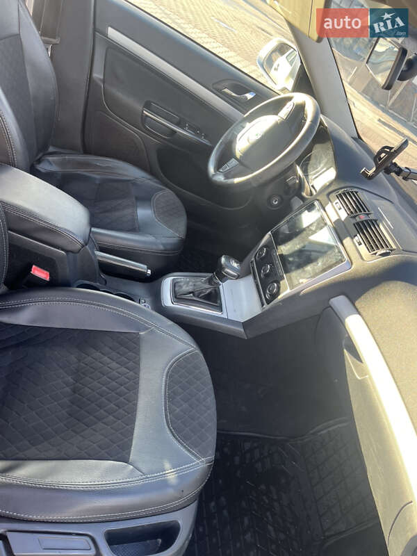 Универсал Skoda Octavia 2011 в Львове