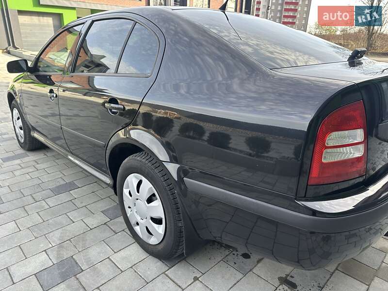 Лифтбек Skoda Octavia 2009 в Тернополе