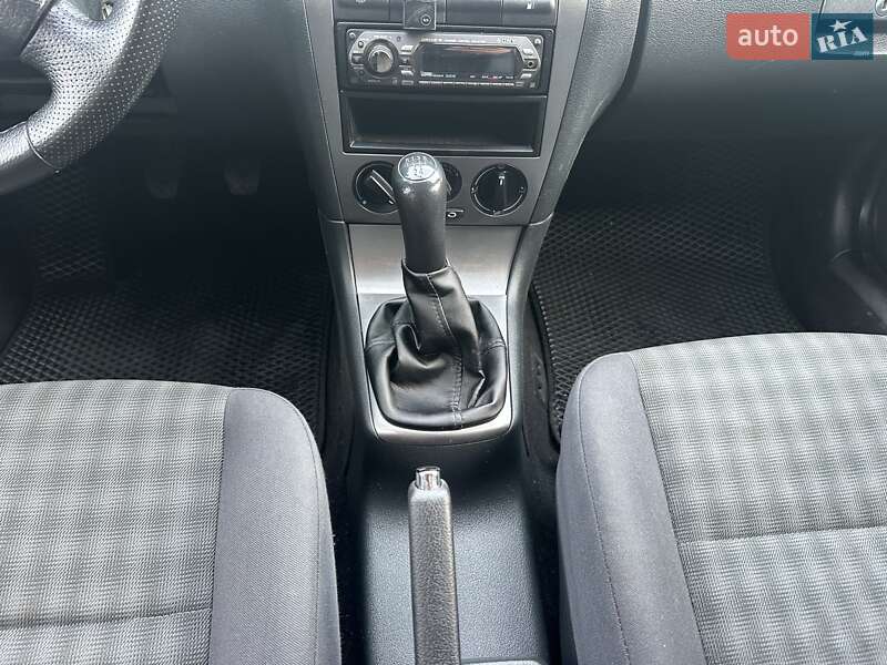 Лифтбек Skoda Octavia 2009 в Тернополе