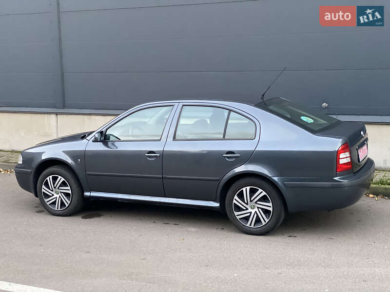 Лифтбек Skoda Octavia 2009 в Киеве