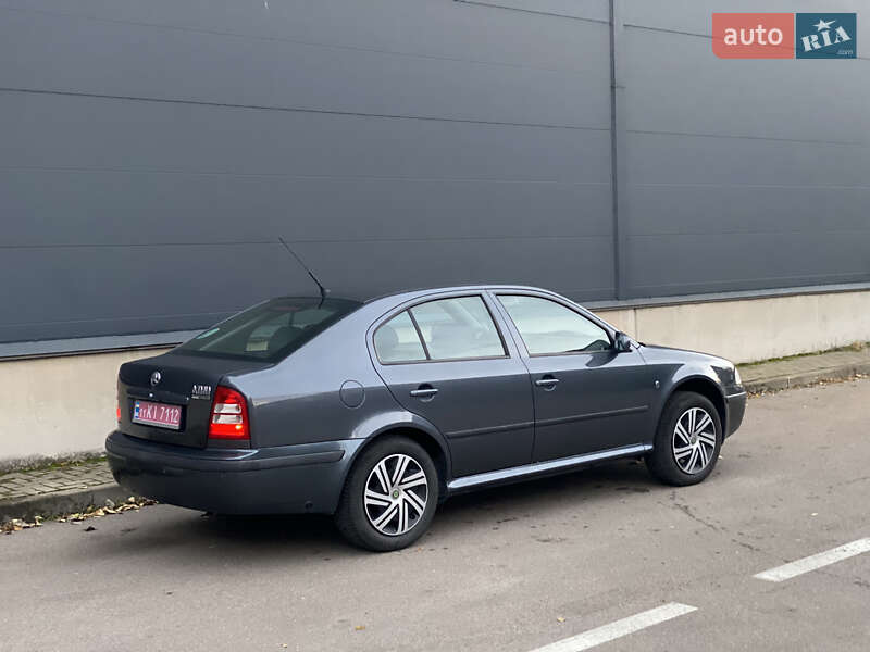 Лифтбек Skoda Octavia 2009 в Киеве