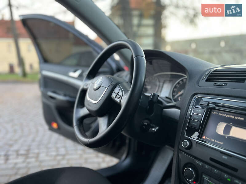 Универсал Skoda Octavia 2010 в Жовкве