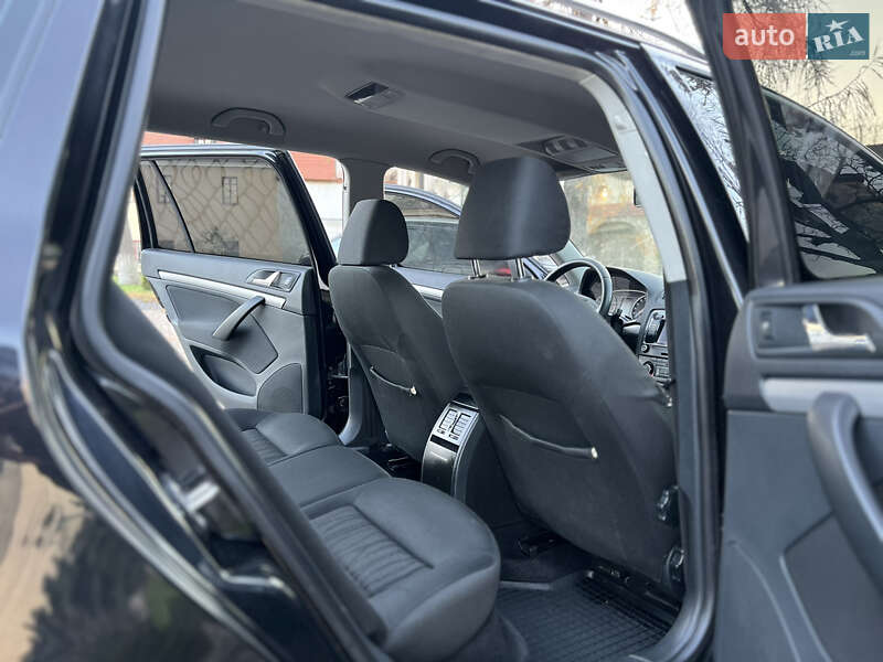Универсал Skoda Octavia 2010 в Жовкве