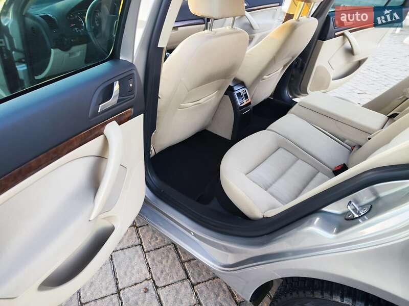 Универсал Skoda Octavia 2012 в Львове