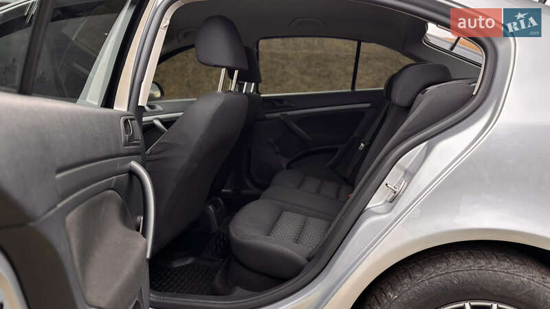 Лифтбек Skoda Octavia 2011 в Калиновке фото 20 Лифтбек Skoda Octavia 2011 в Калиновке