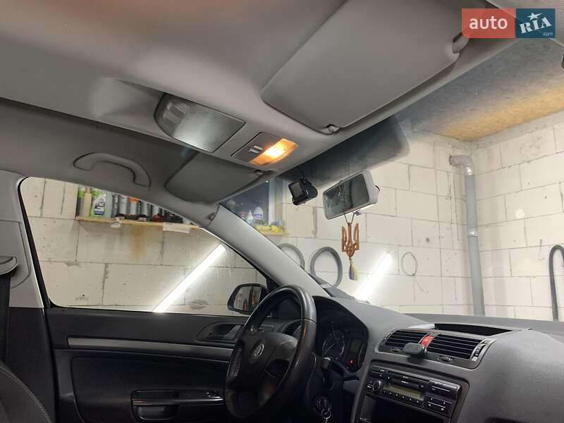 Универсал Skoda Octavia 2008 в Сваляве