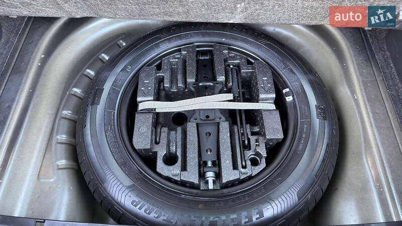 Универсал Skoda Octavia 2021 в Умани