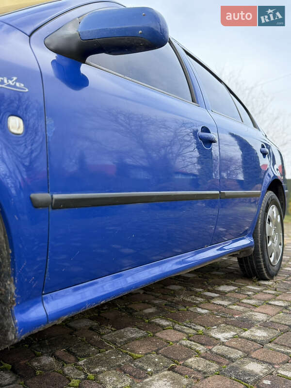 Лифтбек Skoda Octavia 2004 в Городенке