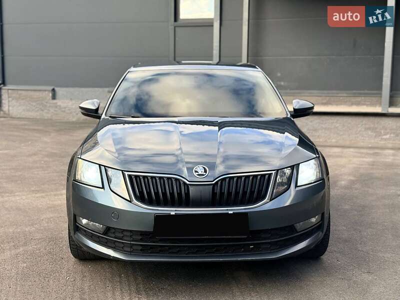 Лифтбек Skoda Octavia 2017 в Кривом Роге