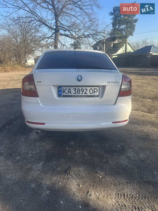 Лифтбек Skoda Octavia 2009 в Киеве
