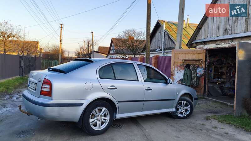 Лифтбек Skoda Octavia 2006 в Изяславе