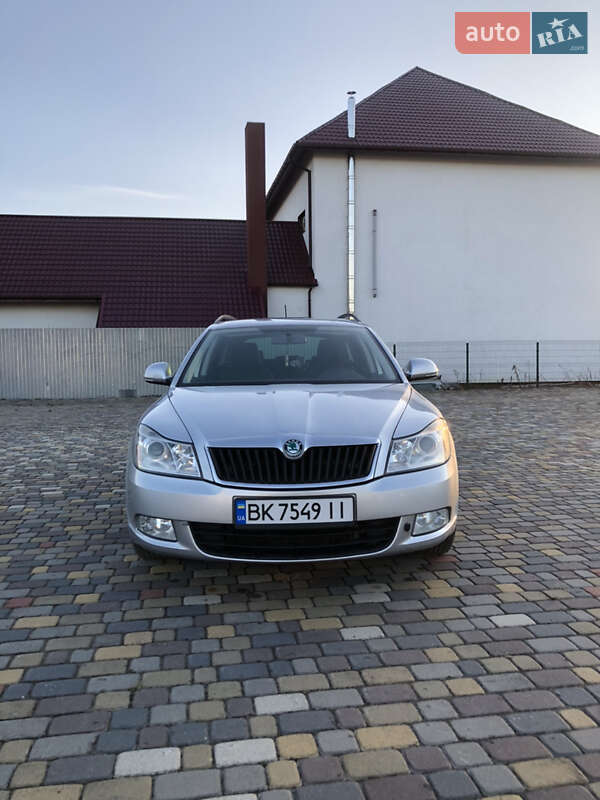 Универсал Skoda Octavia 2012 в Бродах