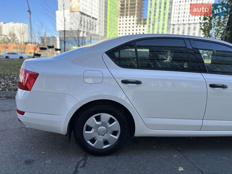 Лифтбек Skoda Octavia 2016 в Киеве