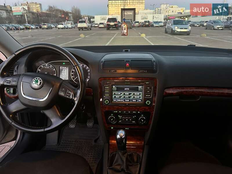 Лифтбек Skoda Octavia 2009 в Житомире