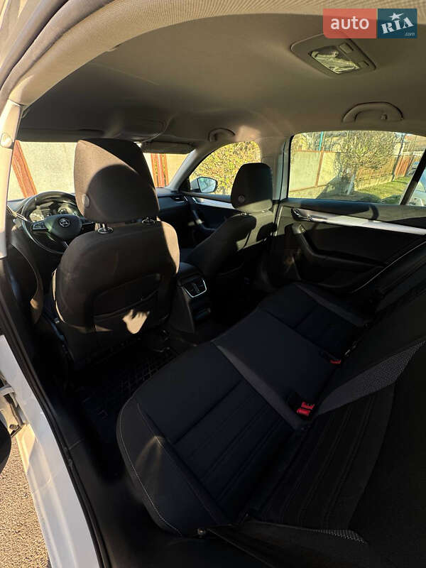 Лифтбек Skoda Octavia 2017 в Ужгороде фото 10 Лифтбек Skoda Octavia 2017 в Ужгороде