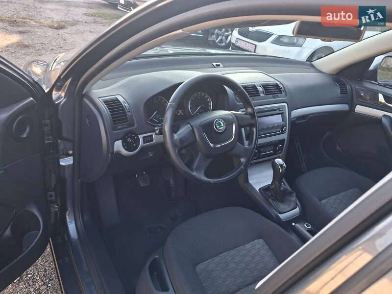 Универсал Skoda Octavia 2012 в Чернигове