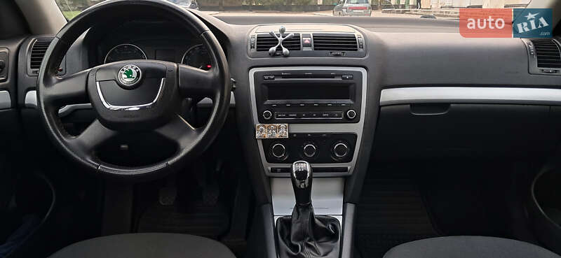 Универсал Skoda Octavia 2010 в Желтых Водах
