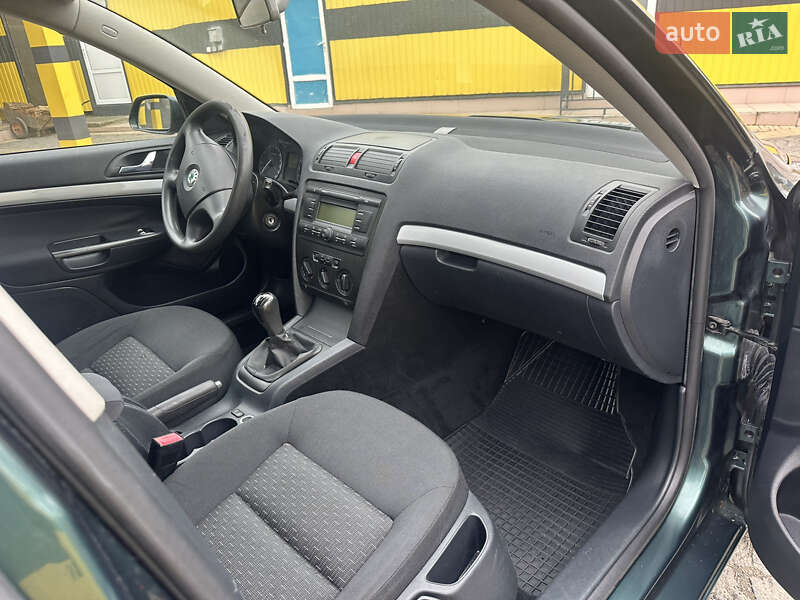 Универсал Skoda Octavia 2006 в Гайвороне