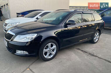 Універсал Skoda Octavia 2012 в Ірпені