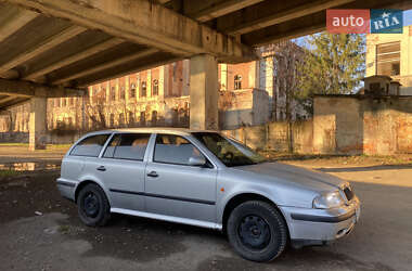Универсал Skoda Octavia 1999 в Ужгороде
