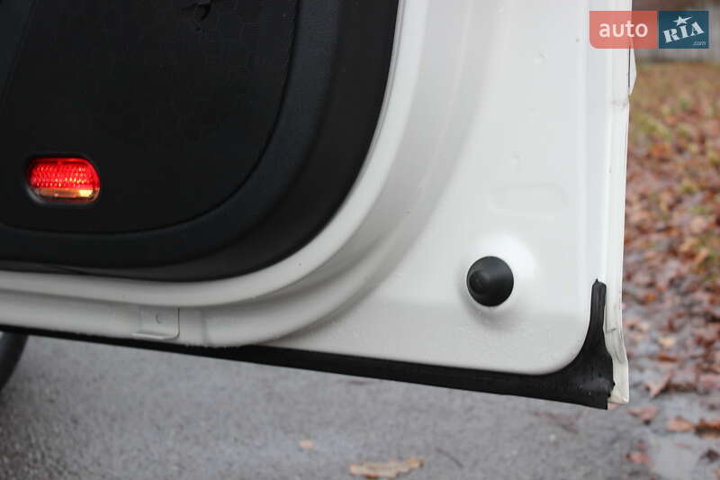 Универсал Skoda Octavia 2010 в Виннице