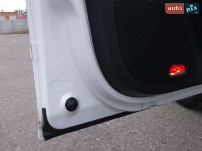 Универсал Skoda Octavia 2010 в Виннице