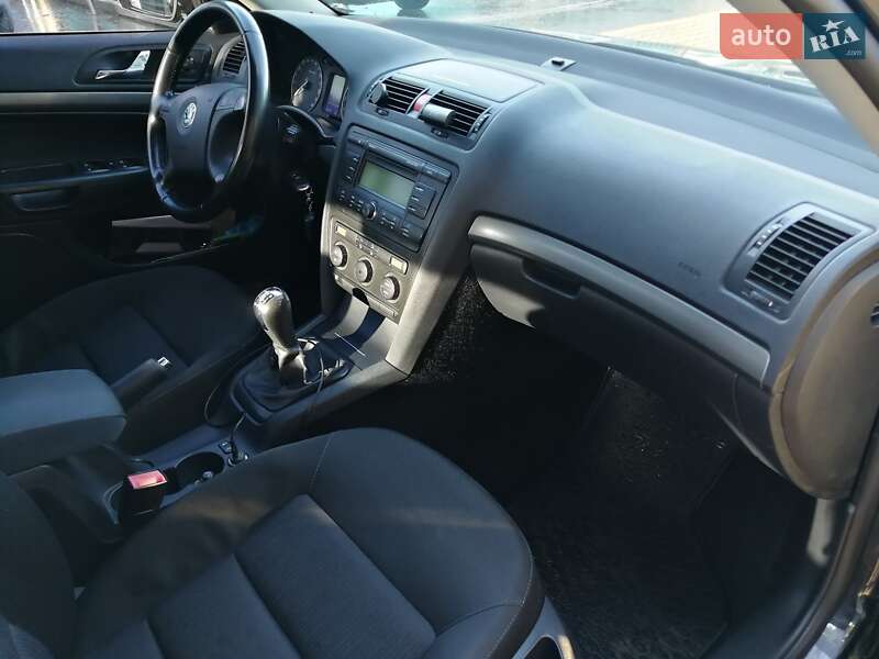 Лифтбек Skoda Octavia 2008 в Киеве фото 10 Лифтбек Skoda Octavia 2008 в Киеве