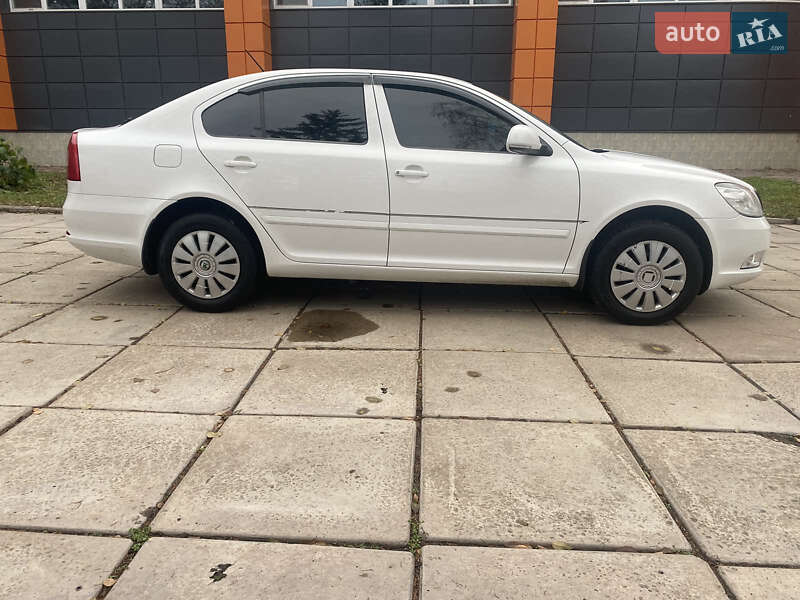 Лифтбек Skoda Octavia 2011 в Кривом Роге