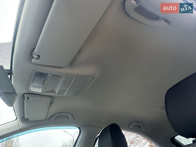 Лифтбек Skoda Octavia 2016 в Хмельницком