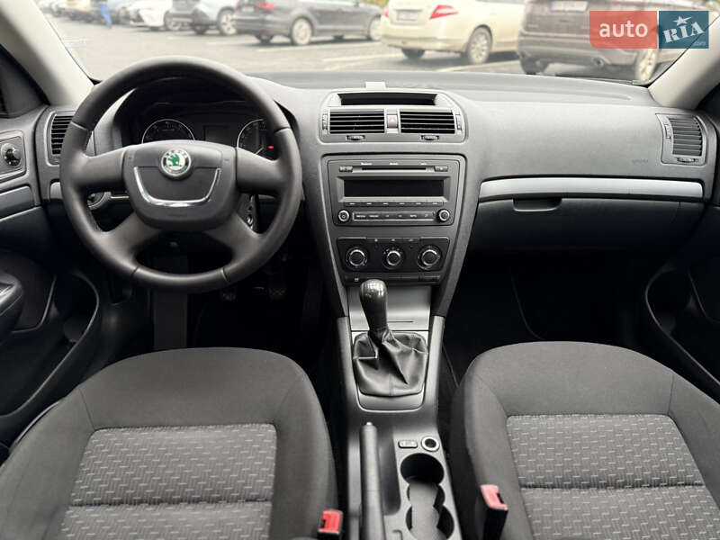 Универсал Skoda Octavia 2010 в Полтаве