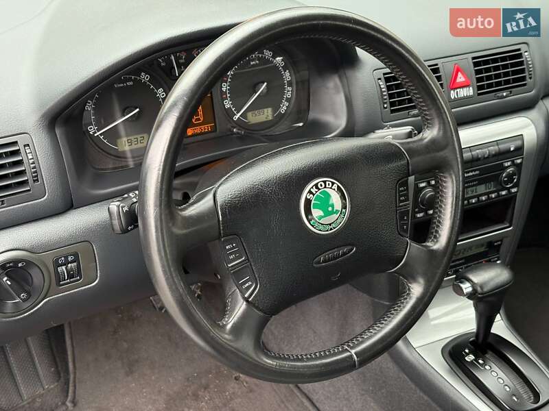 Лифтбек Skoda Octavia 2004 в Кропивницком