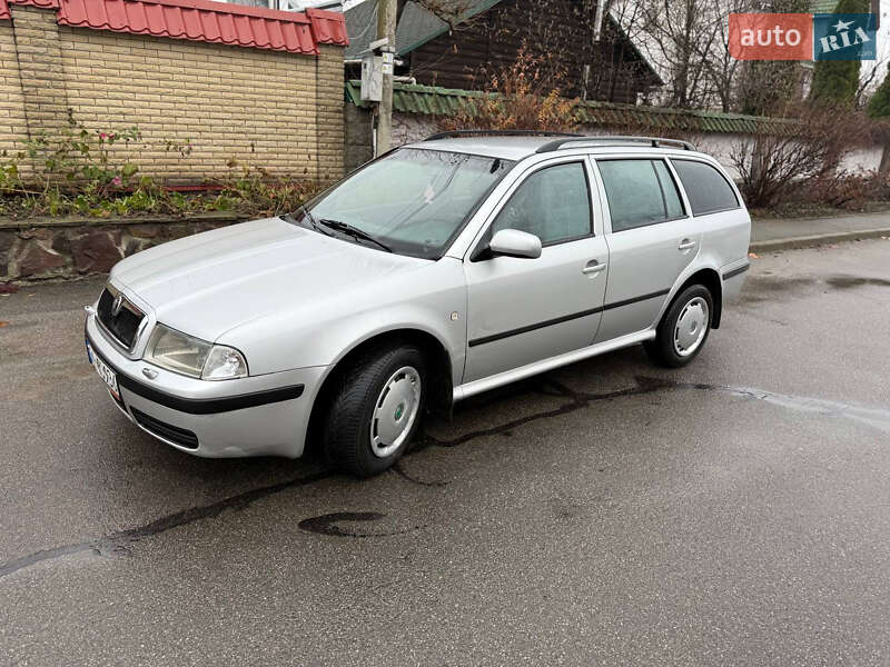 Универсал Skoda Octavia 2002 в Киеве