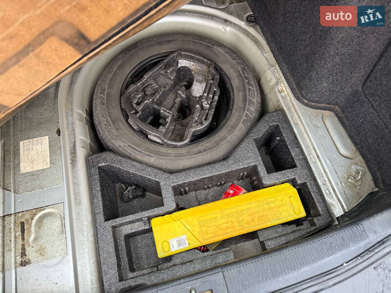 Универсал Skoda Octavia 2002 в Киеве