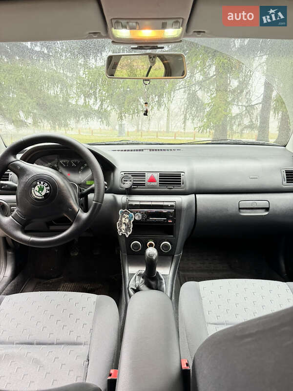 Лифтбек Skoda Octavia 2005 в Киеве