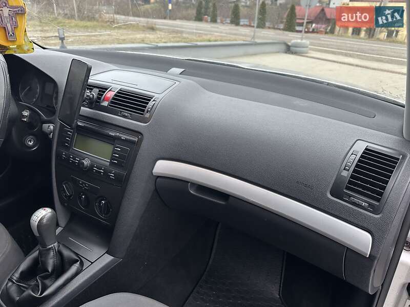 Універсал Skoda Octavia 2005 в Воловцю