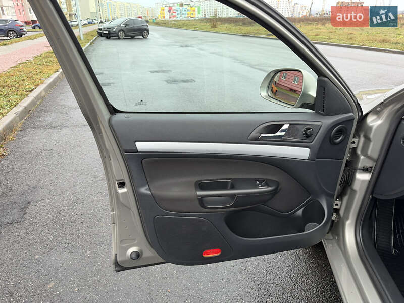 Лифтбек Skoda Octavia 2009 в Виннице