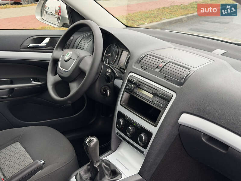 Лифтбек Skoda Octavia 2009 в Виннице