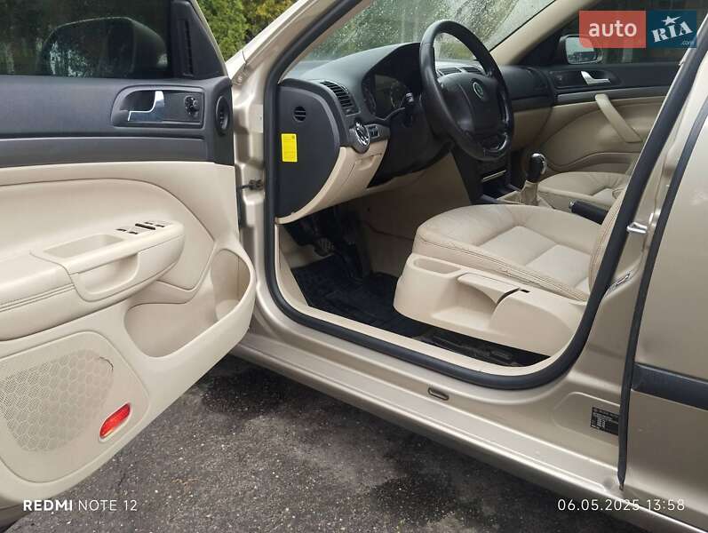 Универсал Skoda Octavia 2004 в Тячеве