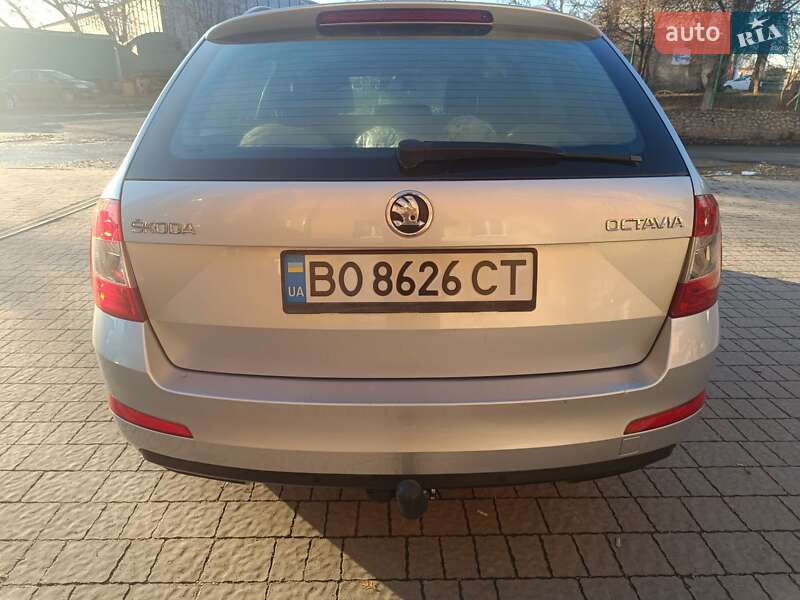 Универсал Skoda Octavia 2015 в Тернополе