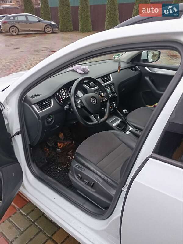 Універсал Skoda Octavia 2016 в Ізяславі