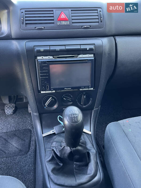 Ліфтбек Skoda Octavia 2003 в Теребовлі