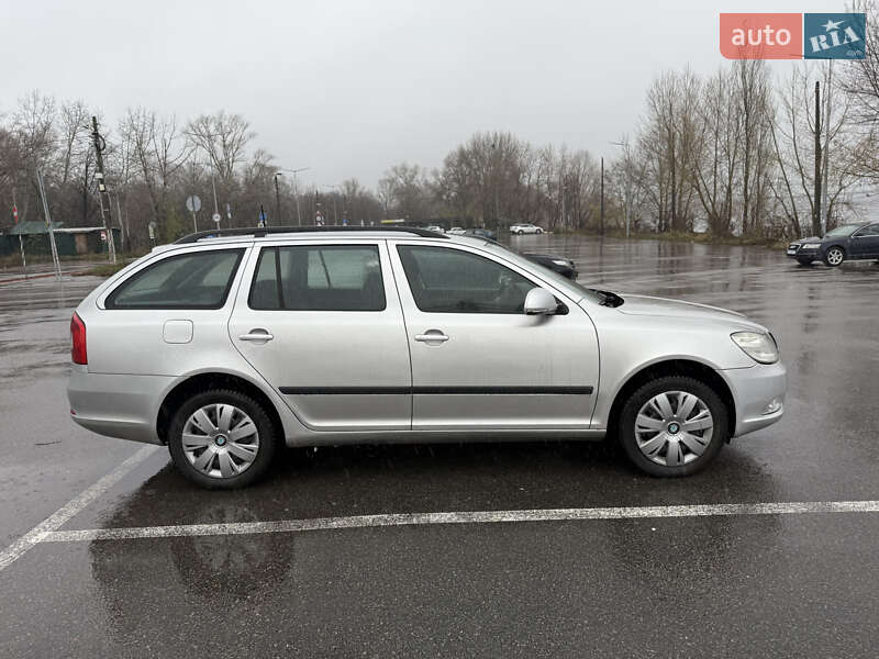 Универсал Skoda Octavia 2011 в Киеве фото 2 Универсал Skoda Octavia 2011 в Киеве