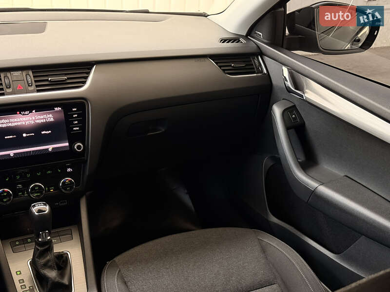 Универсал Skoda Octavia 2019 в Одессе