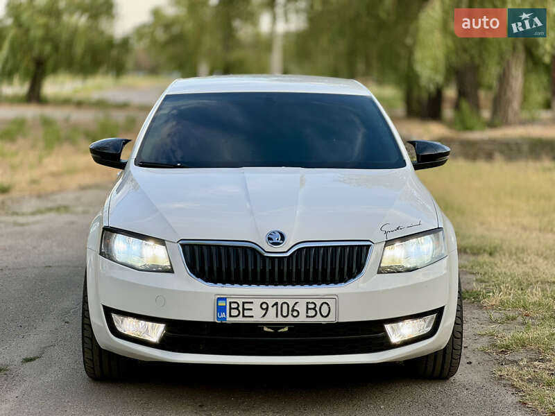 Лифтбек Skoda Octavia 2016 в Николаеве
