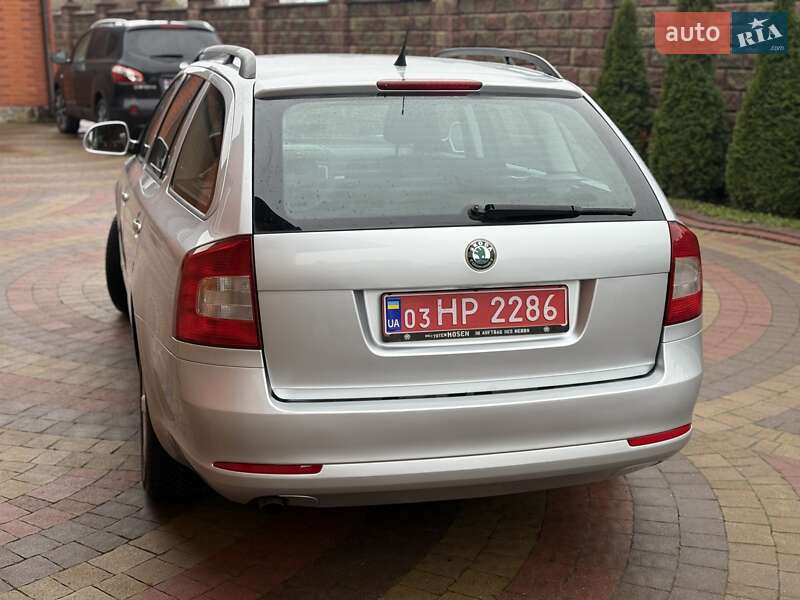 Универсал Skoda Octavia 2012 в Сарнах