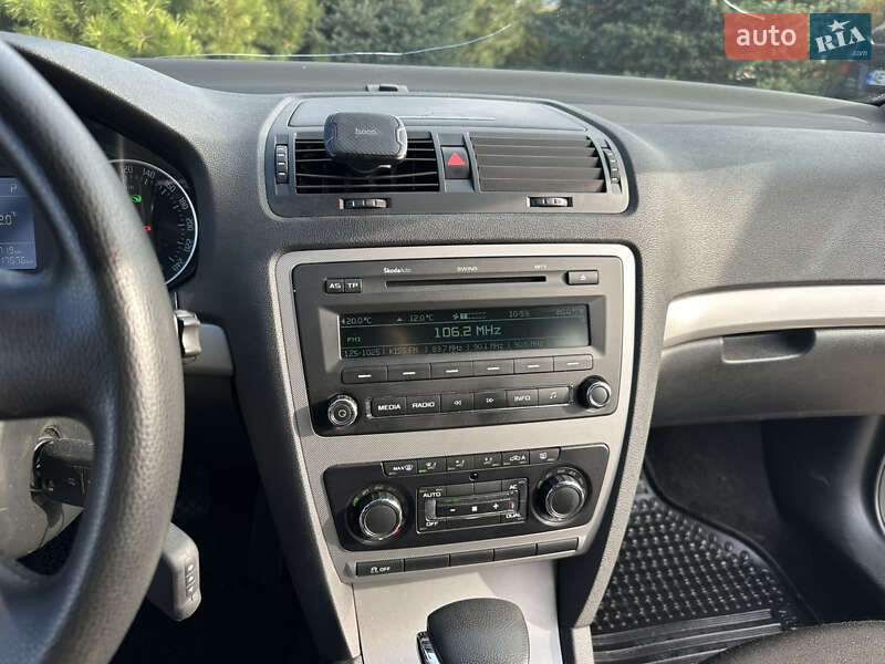 Лифтбек Skoda Octavia 2012 в Днепре